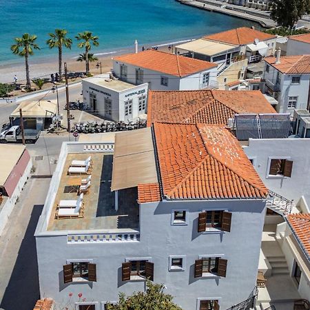 Hotel Teresa Spetses Exteriér fotografie